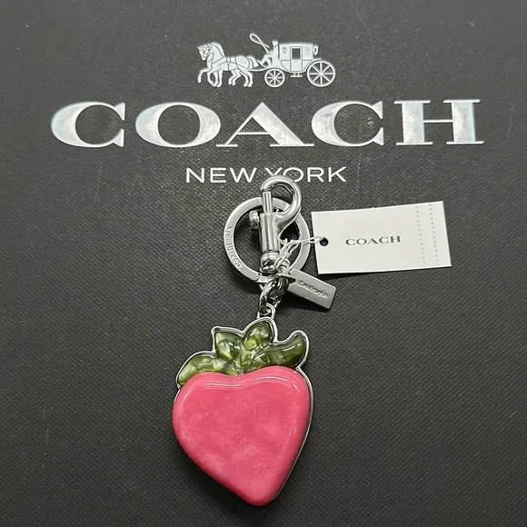NWT Coachtopia Coach Strawberry Bag Charm Fruit 70% Recycled Resin FOB Keychain - Picture 8 of 15